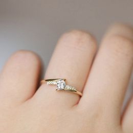 Anillo para mujer, anillos de boda de circonia cúbica de estilo Simple, joyería de moda de Color dorado claro KBR103