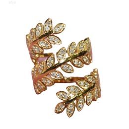 Ring Gold Diamond Classed 14k Solid pour les femmes Personnalisez la qualité de premium fait à la main 1,50 Carat Plant à la mode