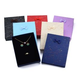 Anneaux 12 / 24pcs Ribbon Bow Cardboard Anneaux Boîtes-cadeaux Boîtes à anneau Collier Route d'oreille Femmes Bijoux Cadeaux Packaging With Black Spong