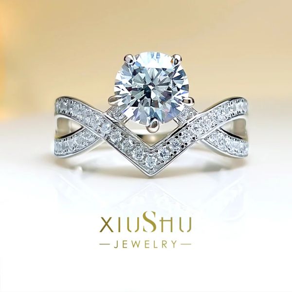 Anneaux 2 Carat Imitation Imitation Diamond Ring Proposition Gift 925 Argent importé d'explosion à haute teneur en carbone flash Small Designer Luxu