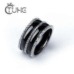 Anillos 8MM de ancho Acero inoxidable Mujeres Hombres Anillos Joyería Tres filas Rhinestone Brillante Negro Blanco Anillos de cerámica Nunca se desvanecen Regalo de joyería