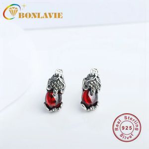 Rings Bonlavie S925 Zilveren oorbellen ingelegd met rode granaat Antiek zilveren oorbel Chinese stijl Fabulous Wild Beast Jewelry