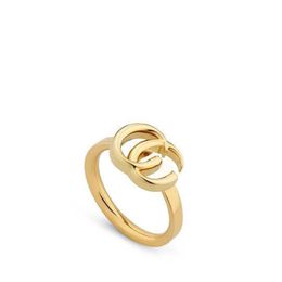 Anneaux Designer Anneaux Anneaux pour les femmes Love Ring Anillos Lettres plaqué Gold Metallic Mens Anneau Mariage Engagement Casual Holiday Casuals Couple de mode ZH012