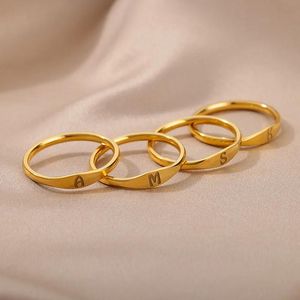 Ringen DODOAI Gepersonaliseerde Initial AZ Ring Roestvrij Staal 26 Letter Ring Mode Eenvoudige Neutrale Sieraden Hoogwaardige Huwelijkscadeau