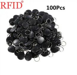 Anneaux ID 125KHz EM4100 TK4100 Lire uniquement Keyfobs Token Tag RFID Employofroof Keychain Key Fobs Fobs Contrôle d'accès Carte Black 100pcs