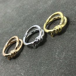 Anillos Joyería Anillo en T Producto de cuerda torcida con diseño de moda de diamante Personalidad avanzada Nudo de mariposa Bobinado KY42