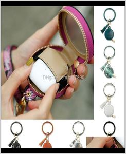 Rings sieraden Wireless Bluetooth Key Ring PU Leather Beschermingskoffer ER Keychain Bracelet Tassel Purse Circle Keyring Makeup Mirror9765479