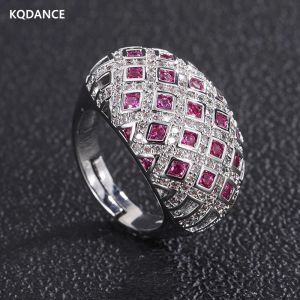 Anneaux Kqdance a créé une bague en rubis Tanzanite émeraude avec pierre bleue/rouge plaqué or blanc anneaux bijoux pour femmes en gros