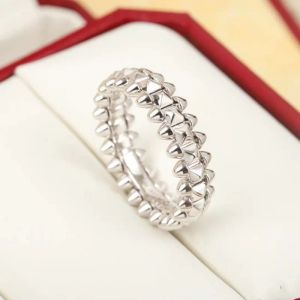 Rings Nieuwe hot selling 925 Sterling Silver Bullet Rivet Ring For Women Men Paren mode klassieker punk party cadeau luxe sieraden