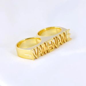 Ringen gepersonaliseerde twee vingers 3d name ring voor mannen vrouwen aangepaste roestvrij staal dubbele namen gesneden gouden bruiloft vinger ringen sieraden