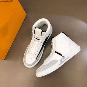 Rivoli Baskets High Top Chaussures Luxurys Designers Sneaker LUXEMBOURG Lace Up Vintage Casual Chaussures Chaussures Calfskin TATTOO Trainer mkjknh gm300002