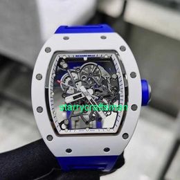 RM Luxury Montres mécanicales Watch Mills Series masculines Machinerie manuelle en céramique 49,9 x 42,7 mm montre masculin RM055 Limite mondiale en céramique blanc de 40 unités ST3A