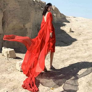 Robe tempérament grand rouge en mousseline de soie dos nu Robe à queue femmes été col en v taille lanterne manches balançoire robes 210510