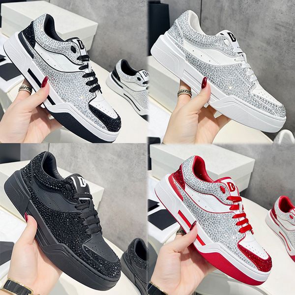 Roma Sneakers Designer Chaussures Calfskin Nouvelles chaussures décontractées Lacets plats Ensemble avec des diamants pour hommes haut de gamme et chaussures de sport confortables pour femmes