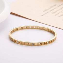 Chiffres romains creux en acier inoxydable H bracelet mode 18K or rose diamant bracelet titane acier creux femmes bracele306j