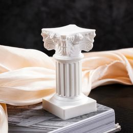 Pilier romain colonne grecque statue piédestal chandelier stand de figurine sculpture intérieure maison salle à manger du jardin décor de paysage