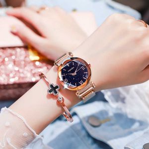 Reloj romano de cielo estrellado para mujer, cinturón de malla magnético de estilo perezoso, resistente al agua, moda de lujo juvenil 2019, nuevo