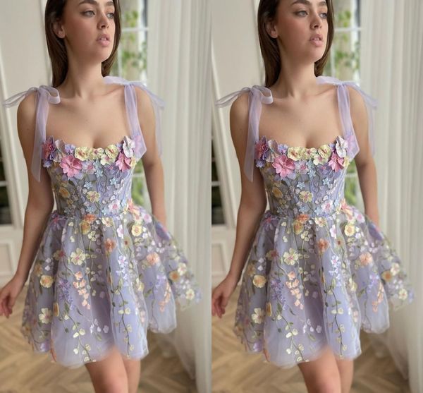 Romántico Una línea Vestidos de regreso a casa Correas de espagueti Flores hechas a mano Vestidos cortos de baile Vestidos de fiesta de cóctel sin espalda Vestidos de graduación por encargo