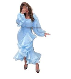 Robes de soirée en Satin bleu bébé romantique, manches longues asymétriques, col carré, robes de bal courtes, arabie saoudite, grande taille