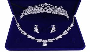 Romantique Crystal Crystal Three Pieces Bijoux Bridal Ensembles de mariée Collier de boucle d'oreille Couronne Tiaras Accessoires de fête de mariage Cheap 9206075