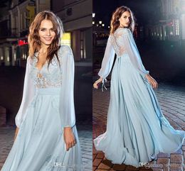 Romantisch goedkoop een lijn prom -jurken v nek kanten applique chiffon lange mouw vloer lengte formele jurk avondjurken vestidos 2024