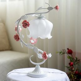 Romantisch Europees Type Rose Flower Pink Lamp Modern gecontracteerde creatieve slaapkamer Pink meisje Kinderen Room bedlamp