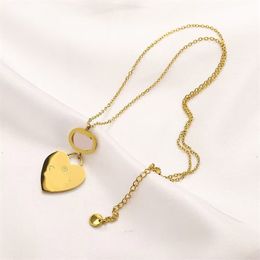 Romantique coeur amour collier boucle d'oreille lettre entrelacée boucles d'oreilles de luxe plaqué or métal charme pendentif collier designer pour les femmes usage quotidien zb097