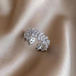 Romantische bladeren Lab Diamond vingerring 925 Sterling Silver Party Wedding Band Ringen voor dames bruids nachtclub sieraden