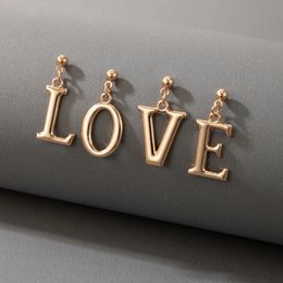 Romantique amour lettre goutte boucles d'oreilles breloques creux Geoemtry alliage métal saint valentin bijoux 4 pièces/ensembles