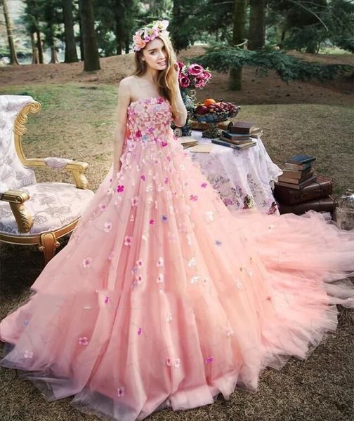 Romantische roze bloemen Quinceanera-jurken A-lijn strapless lange tule galajurk Dromerige lente Speciale gelegenheidskleding Sweet 15-jurk