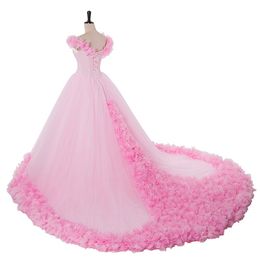 Robes de mariée roses romantiques robes de bal de princesse appliques florales 3D grandes robes de mariée modestes bouffantes à manches courtes arabe Dubaï robe301E