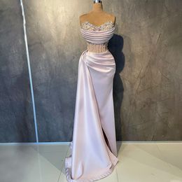 Romantische strapless prom -jurken voor vrouwelijke strass kralen avondjurk zijde gesplitst satijnvestidos elegantes para mujeres aangepast