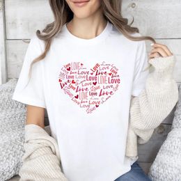 Romantic Valentine Love Heart Tshirt Vintage Femme Valentin Day Cadeau Cadeau Fashion Women Spread Motivational 240410