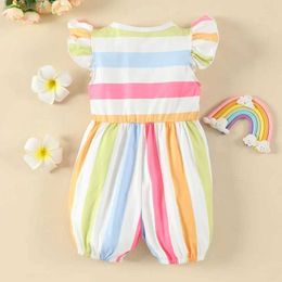 Rompers 2022 NOUVEAU-né les vêtements de bébé Summer Baby Girls Vêtements Colorful Rainbow Stripe Flight Sleeves Baby Suit Cool bébé