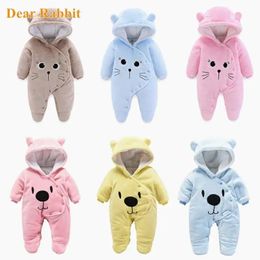 Rompers 2023 Geboren babykostuum schattig winterjongen katoen geboren peuter meisje kleding baby jumpsuits warme kleding 231202