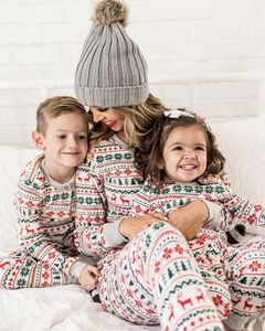 Rompertjes 2023 Kerst ouderkind outfit familie Europese en Amerikaanse katoenen pyjama 231212
