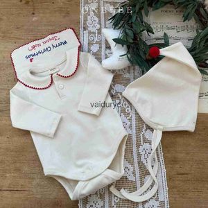 Rompers 2023 Winter nieuwe baby lange mouw warme bodysuit schattige pasgeboren baby kerstkleding baby brief print fleece jumpsuit + hat h240508