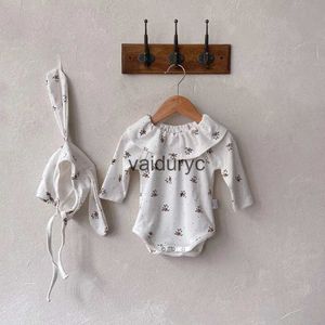 Rompers 2024 Automne Baby Girls Vêtements Bodys de bébé floral Peter Pan Collar Girls One Piece avec Bunny Hat H240429