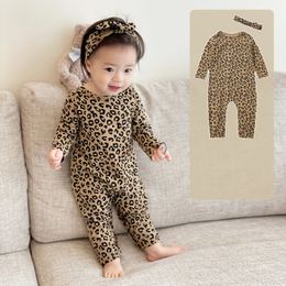 Rompertjes geboren Kinderen Baby Jongens Meisjes Kleding Herfst Luipaard Print Romper Zoete Katoenen Jumpsuit Lange Mouw Winter Herfst Outfit 0 24M 231215