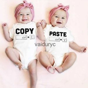 Rompers Copy Coller Twin Newborn Toddler Jumpsuit Ctrl + C Ctrl + V imprimer des vêtements de bébé drôles garçon fille courte manche robetrage de douche infantile H240508