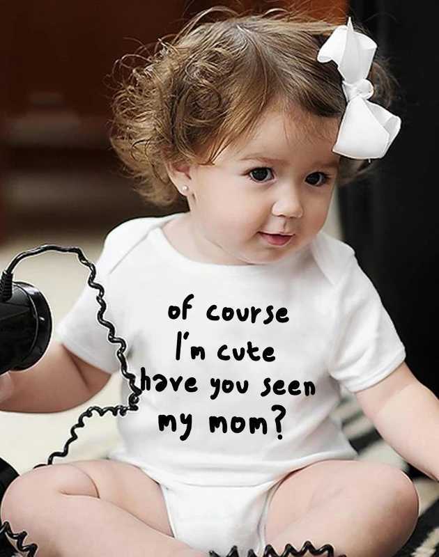 장난 꾸러기 나는 여름 신생아 아기 의류 코스에서 매우 귀엽다. 당신은 내 엄마의 귀여운 아기 점프 수트를 볼 수 있습니다.