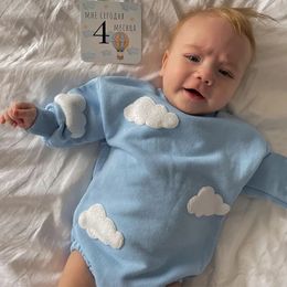 Rompertjes INS Lente Babykleding Cloud Trui Meisje Katoen Strakke Top geboren 012 Maanden 24M Jas 231115