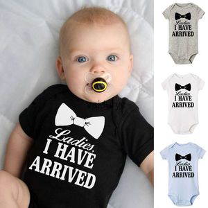 Rompers Damas, he llegado Cravat Print Baby Baby Baby Boys Mompers Funny Bodysuits Corta Manio Infantil Ropa de mono H240508