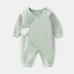 Barboteuses Lawadka 0-6M printemps automne né bébé fille garçon barboteuse coton solide doux infantile combinaison avec aile vêtements décontractés pour les filles 221122