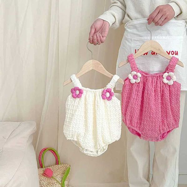 Rompers New Summer Baby Flower BodySuit Toddler Sweet 3D Butterfly Jumpsuit Girls Pink Outwear Vêtements H240425