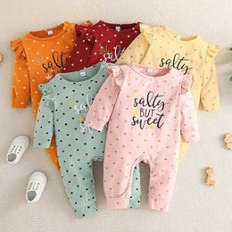 Rompers pasgeboren babykleding 0 tot 12 maanden Fashion schattige onesies voor babymeisje Koreaanse stijl lange mouw baby romper peuter jumpsuitl240514L240502