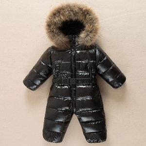 Mamelucos ruso invierno bebé mameluco piel real con capucha niño grueso niña infantil ropa de nieve abajo chaqueta niños traje de esquí impermeable parka xmp255 230927