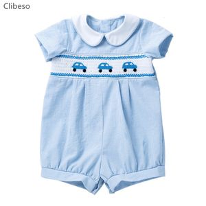 Rompers Smocked Blue Children geborduurde auto jumpsuit Peter Pan Collar Spaanse boetiek Baby Boy Romper Kleding 230425