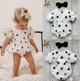 Rompers zomer babymeisje korte mouwen jumpsuit met polka dot print zoete stijl strakke montage kleding babykledingl240514L240502
