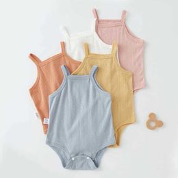 Rompers Summer Baby Girls Thin Style BodySuit Body Toddler Couleur solide Hollow Out Top Top Suit NEWBORN One Piece H240425